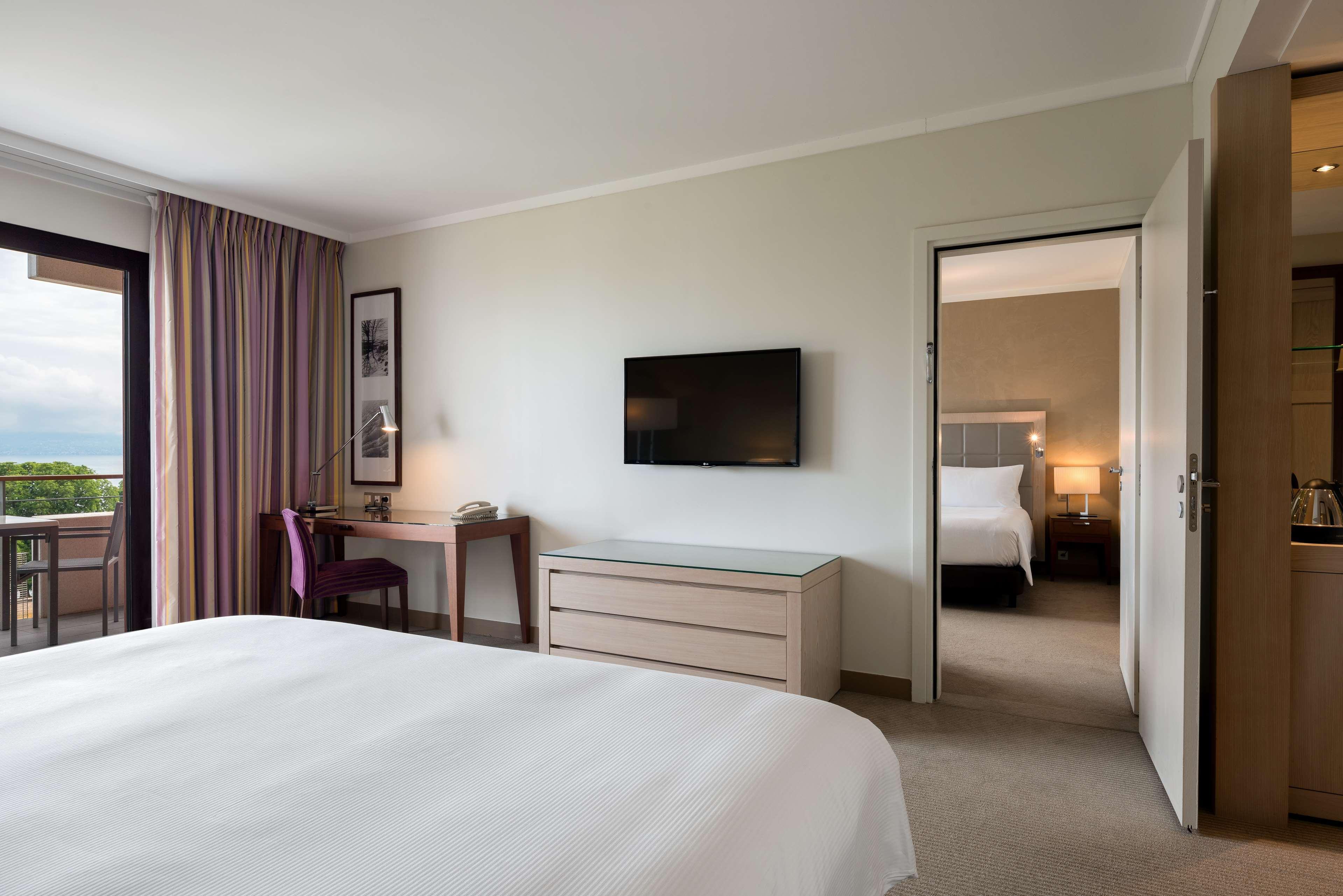 Hilton Evian Les Bains Hotel Exterior foto