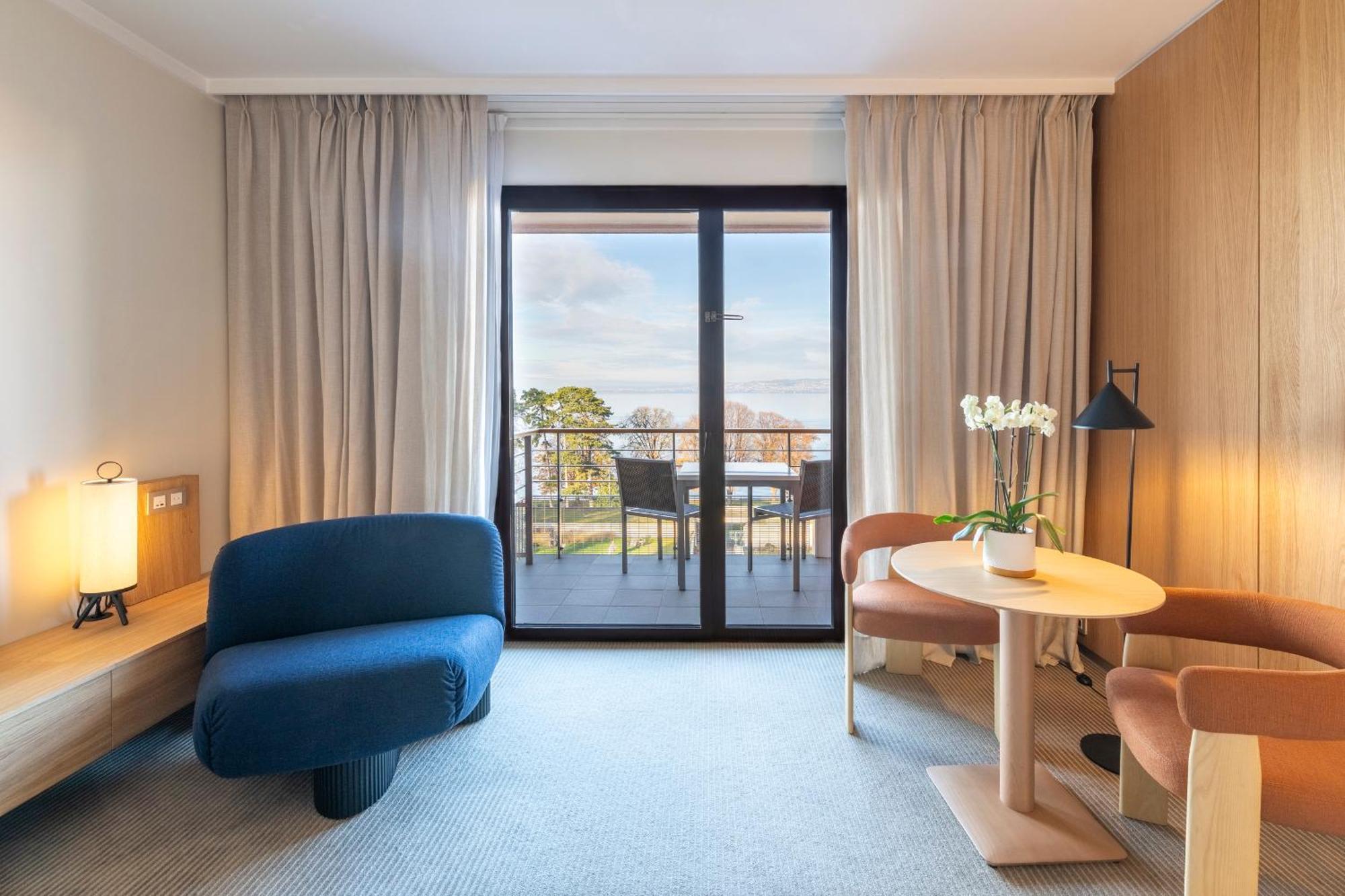 Hilton Evian Les Bains Hotel Exterior foto