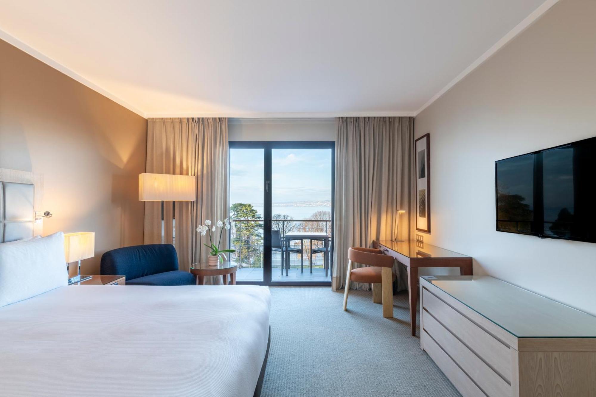 Hilton Evian Les Bains Hotel Exterior foto